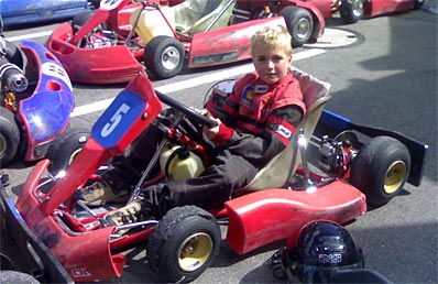 Kartfahren mit Gian